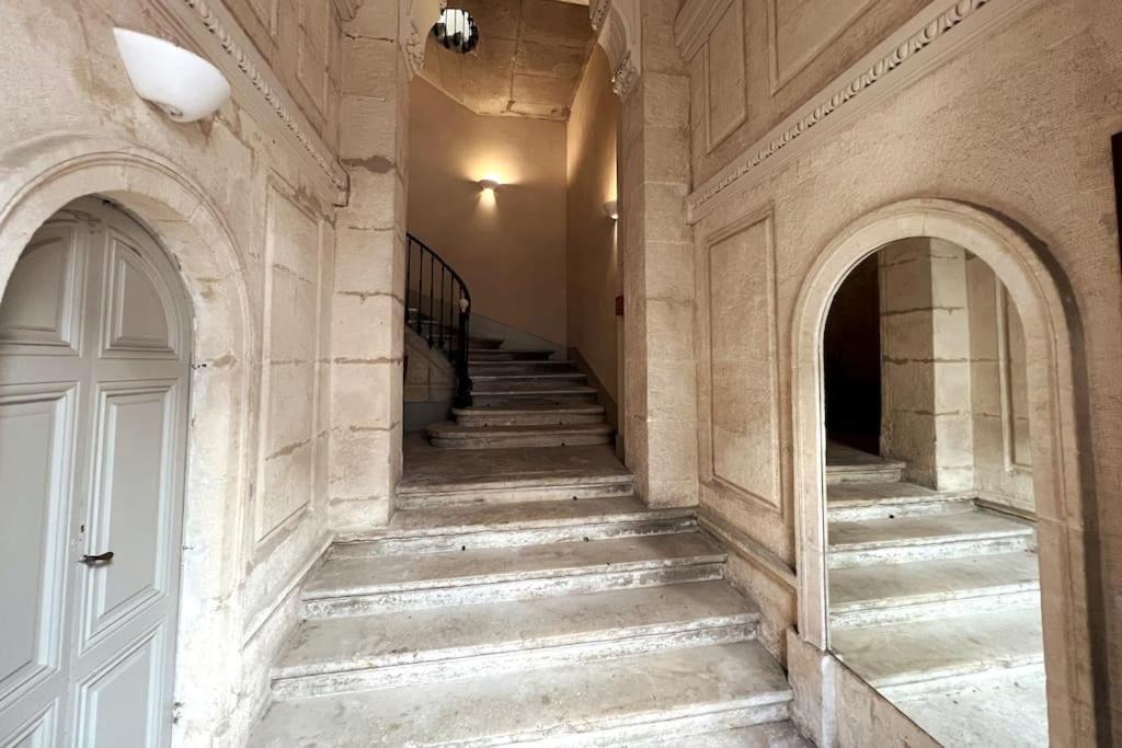 Le Vieux Sextier - Ac Clim - Lumineux - Wifi - Hypercentre Apartman Avignon Kültér fotó